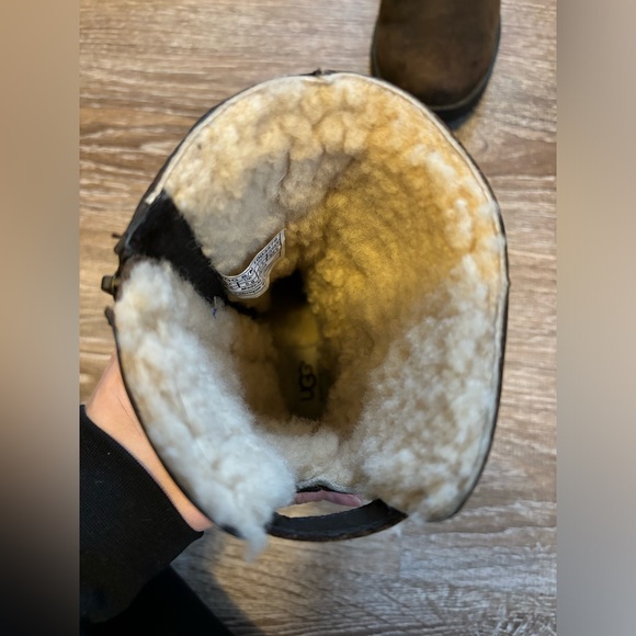 Ugg Suede Boots with Sherpa Lining - Picture 6 of 9